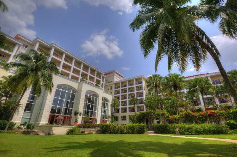 Bangi Resort Hotel Bandar Baru Bangi Zewnętrze zdjęcie The Royal